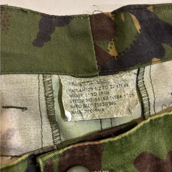 Vintage 90s Military Camo Cargo Pants - Picture 4 of 4